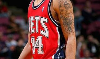 美国副总统哈里斯遭遇车祸