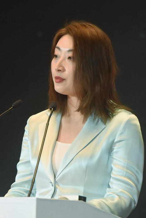 宗馥莉重任宏胜集团法定代表人