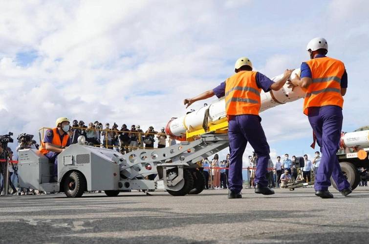 面对特朗普对信用卡的攻击 华尔街寻求退让与反击两手准备