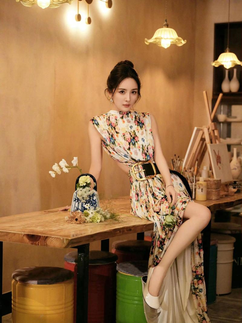 杨幂多大生的一胎（杨幂几几年生的娃）