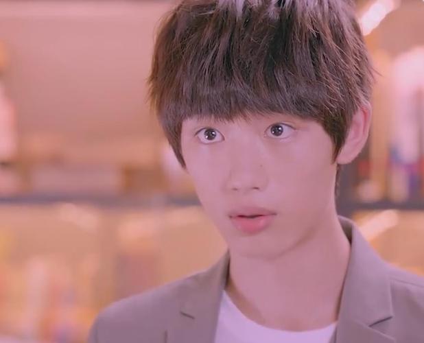 甜蜜暴击免费观看全集电视剧丁程鑫片段（甜蜜暴击演员表丁程鑫）