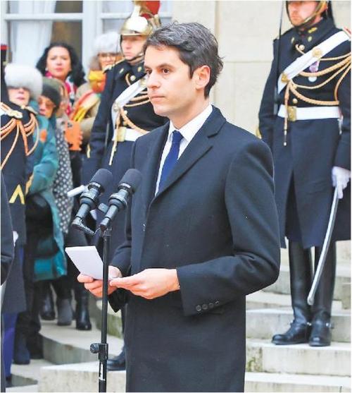 马克龙是谁在线看(马克龙 全名)