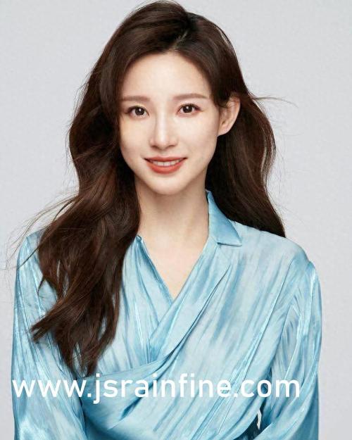 快手网红诗颖的付费内容及图片分享(快手诗颖微博)