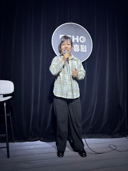 脱口秀开放麦和精品秀有什么区别（脱口秀大会开放麦是什么意思）