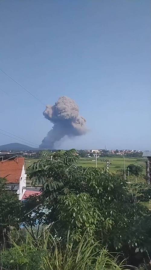 湖南烟花爆竹爆炸13死（湖南有名的烟花爆竹厂）