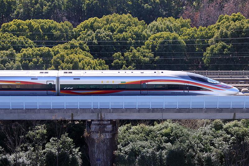 创历史同期新高!1至10月全国铁路发送旅客39.5亿人次